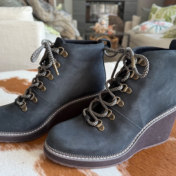 Toms Boots - Picture 6 of 6